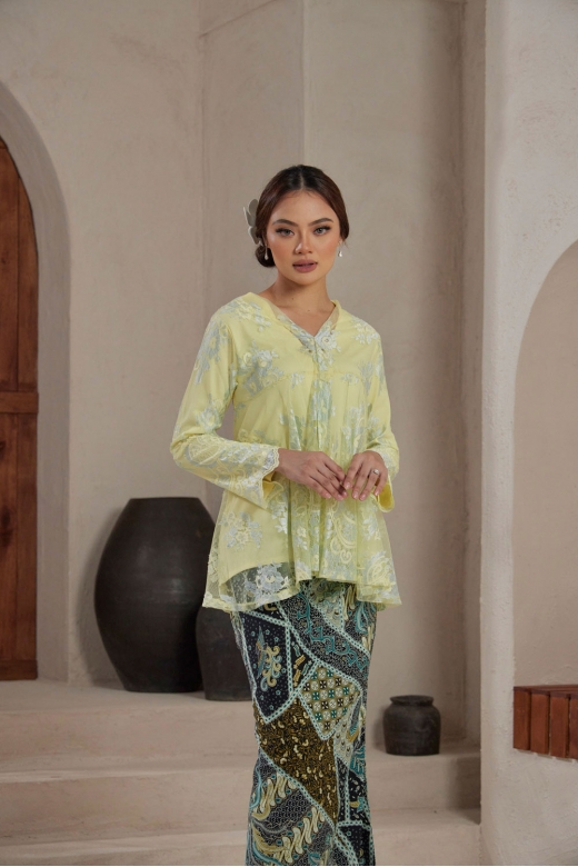 Cleopatra - lily banana